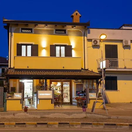 Antico Granato Luxury * كاباتشو - بايستوم
