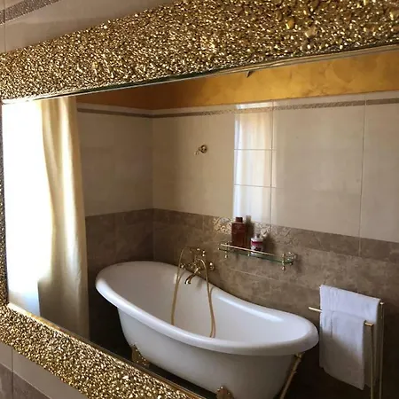 Antico Granato Luxury كاباتشو - بايستوم